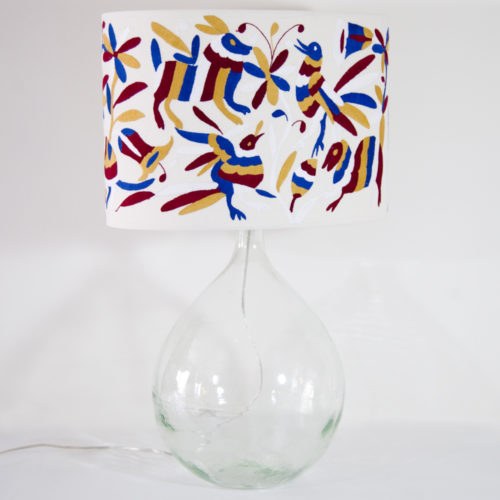 Lampe Garrafon ou bombonne ViBamos tissu Otomi mexicain