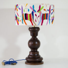 Lampe Roble ViBamos tissu Otomi mexicain